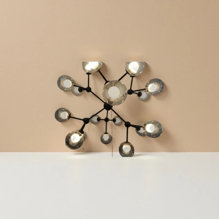 Black metal frame glass sphere pendant lamp, modern and simple living room and bedroom lighting Black metal frame glass sphere pendant lamp, modern and simple living room and bedroom lighting